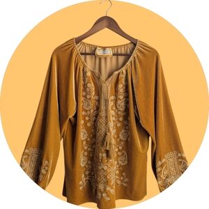 NWOT Paparazzi Velvet Embroidered Mustard Top - Size Medium